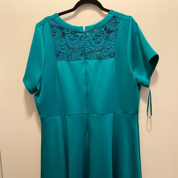 Lane Bryant Cocktail Dress, Size 22-24 - Picture 2 of 3